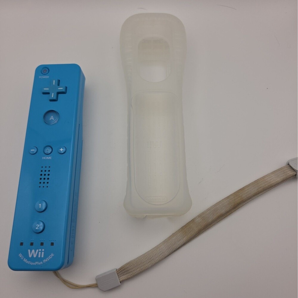 Light Blue Wii Nintendo Motion Plus Controller With Sleeve And Strap Tested